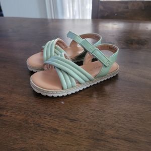 Sandals 8 Cat and Jack